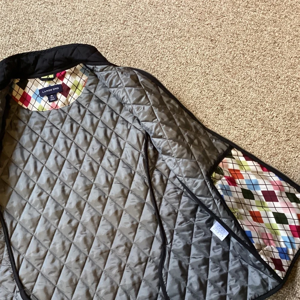 Land’s End Quilted Black Vest - Picture 4 of 7